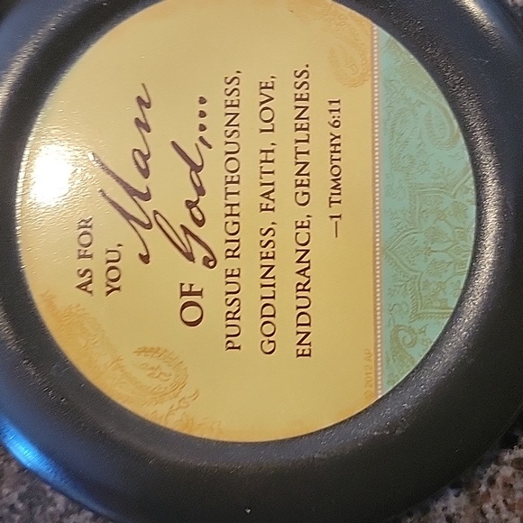 Man of God coffee / tea mug with lid 1 Timothy 6:11. micro/oven/dishwasher NWOT - Picture 2 of 5